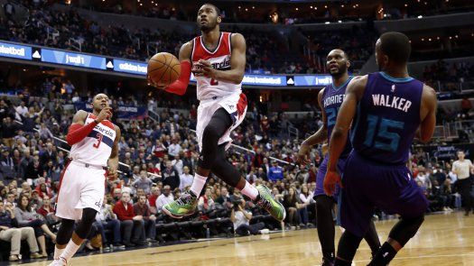 Wall saca a flote a los Wizards ante Charlotte en 2 alargues