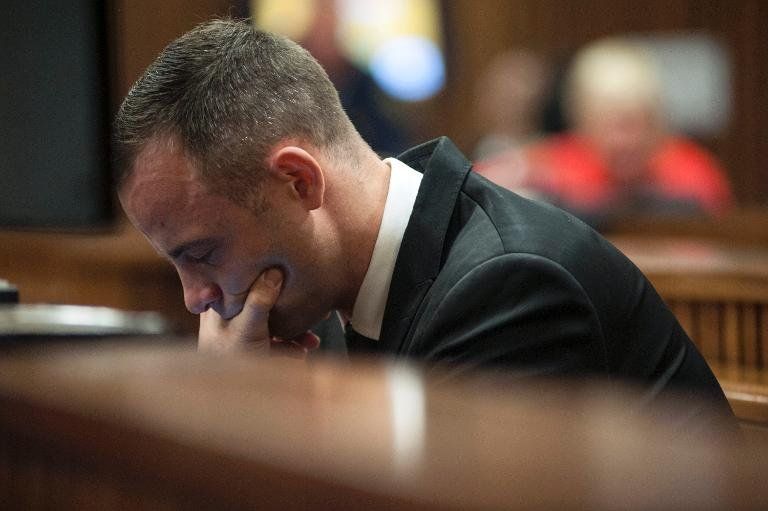 Pistorius vuelve al banquillo de los acusados tras dos semanas de receso