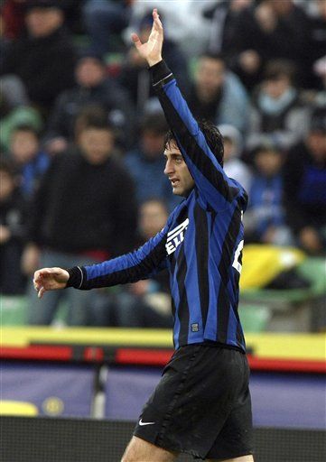 Italia: Goles de Milito y Maicon dan el triunfo al Inter