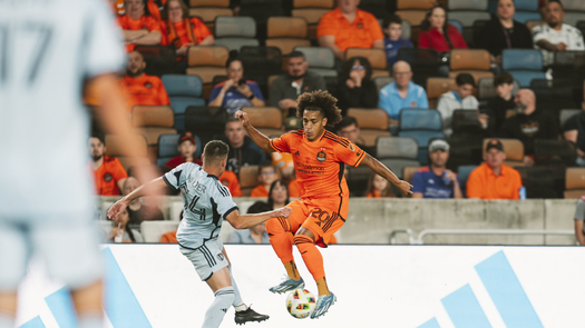 Adalberto Carrasquilla fue figura en empate del Houston Dynamo en la MLS