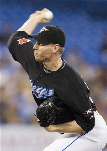 MLB: Azulejos 7, Orioles 3; Halladay le gana otra vez a Baltimore