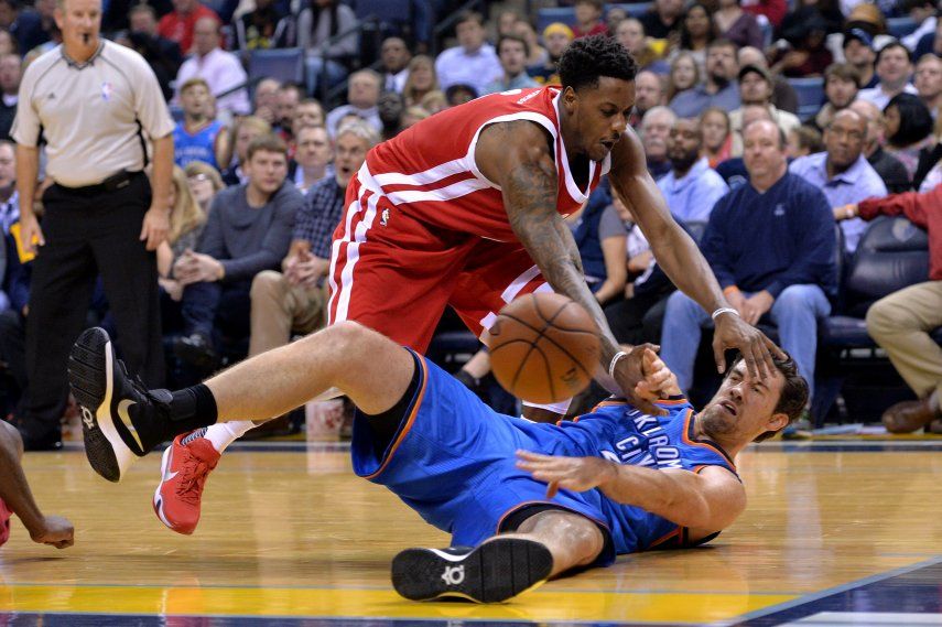 Chalmers anota 29 y Grizzlies vencen a Thunder