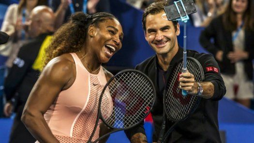 Roger Federer gana a Serena Williams en su esperado partido en la Copa Hopman