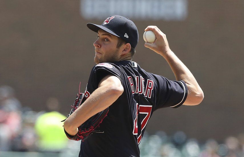 Bauer poncha a 10, Indios blanquean a Tigres