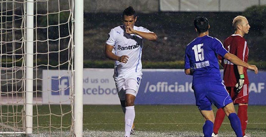 Panameños Blackburn y Aguilar siguen rompiendo las redes