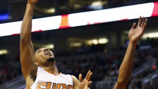 Mills emboca 6 triples y Spurs derrotan a Suns