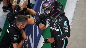 Hamilton logra la pole en Rusia y se acerca al récord