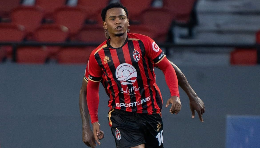 Panameño Yair Jaén jugará en el fútbol de Guatemala