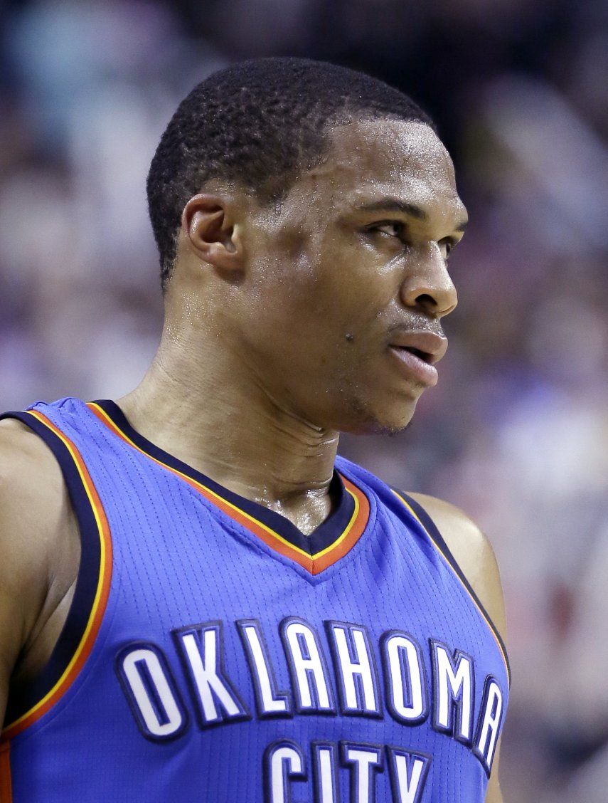 Westbrook, a cirugía por fractura en la mejilla