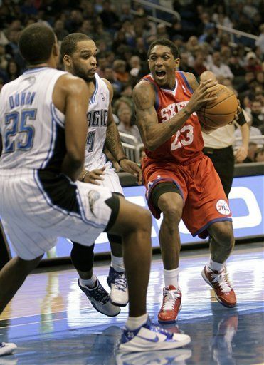 NBA: 76ers 97, Magic 89; Filadelfia vence a diezmado Orlando