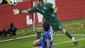 Euro: Colapso defensivo de Italia causa derrota histórica