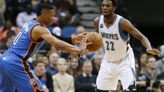 Durant ayuda con 30 puntos en victoria del Thunder