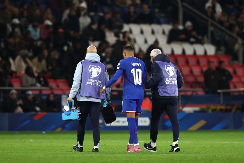 Kylian Mbappé es baja con Francia por lesión