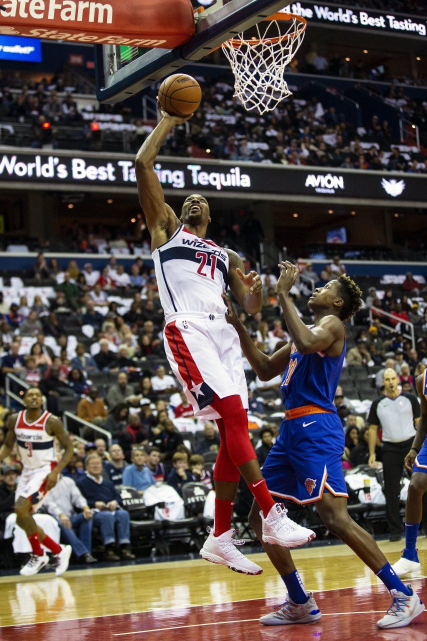 Wizards rompen racha de 5 derrotas al vencer a Knicks