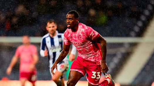 José Córdoba brilló defensivamente en victoria del Norwich City José Córdoba brilló defensivamente en victoria del Norwich City