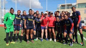 Selección Femenina de Panamá comparte entrenamiento con dos exseleccionadas de USA