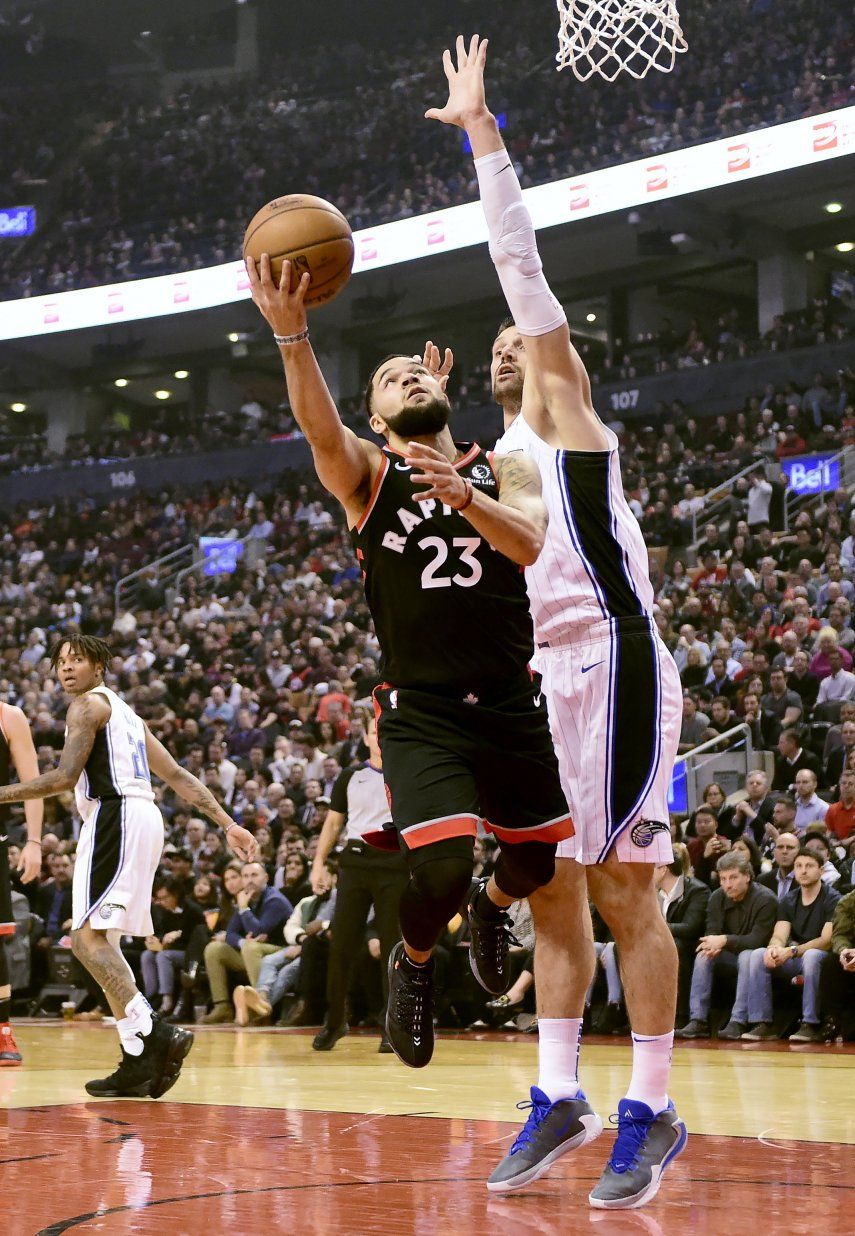 VanVleet anota 24, Toronto vence a Orlando por 113-97