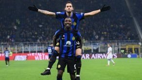 El Inter de Milán derrota al Frosinone y se mantiene líder