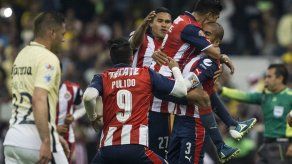 Chivas rescata valioso empate ante el América