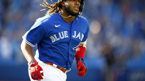 MLB: Guerrero y Harper ganan premio Hank Aaron en las Grandes Ligas