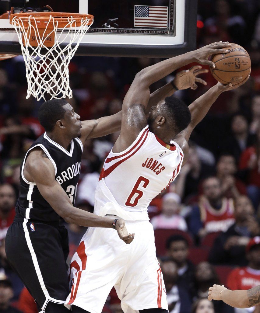 Terrence Jones se luce en triunfo de los Rockets