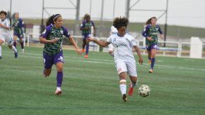 Legionarias: Karla Riley firma con el Santa Teresa Badajoz de España