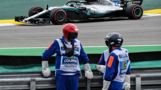 Bottas supera a Hamilton en segundas pruebas del GP de Brasil