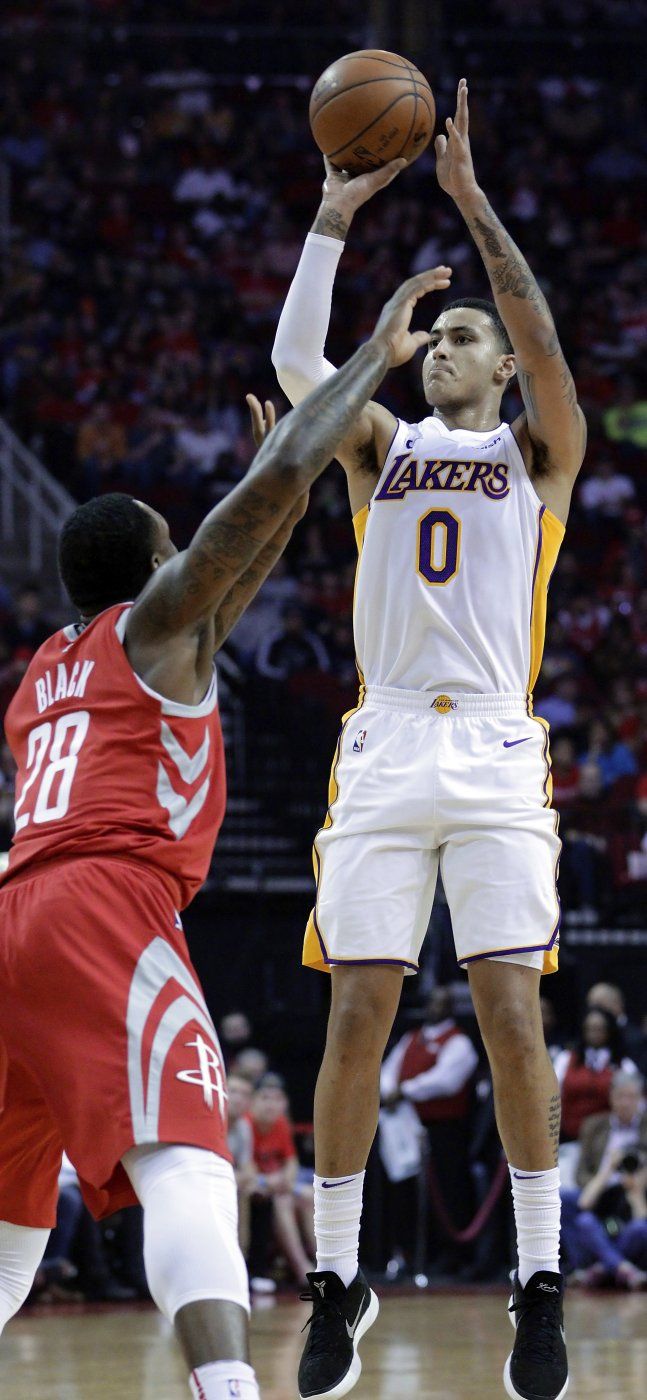 Kuzma y Lakers frenan a Harden y los Rockets