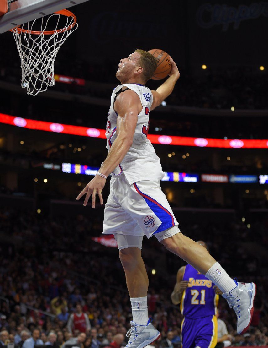 Clippers aplastan a Lakers 114-89 con 27 puntos de Griffin