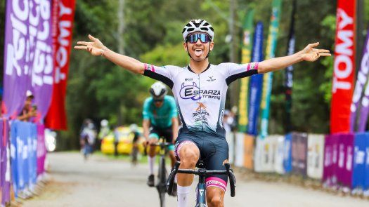 Bolívar Espinosa gana la quinta etapa de la Vuelta Internacional a Chiriquí 2024