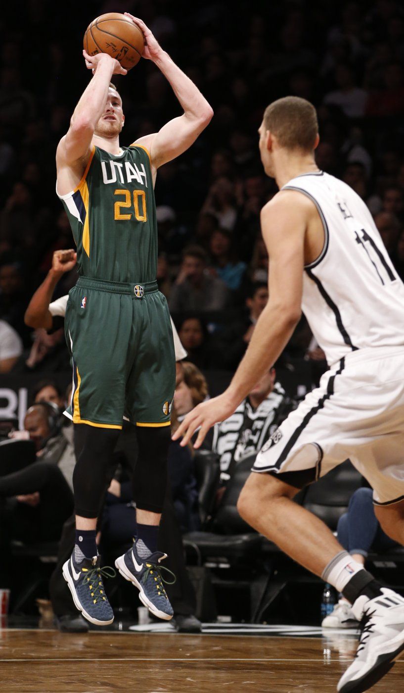 Hayward anota 30 puntos en triunfo de Jazz sobre Nets