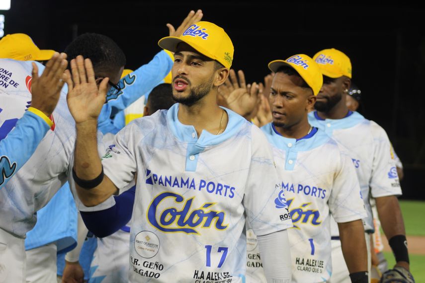 Béisbol Mayor 2023: Miles de aficionados dijeron presente en el Rod Carew