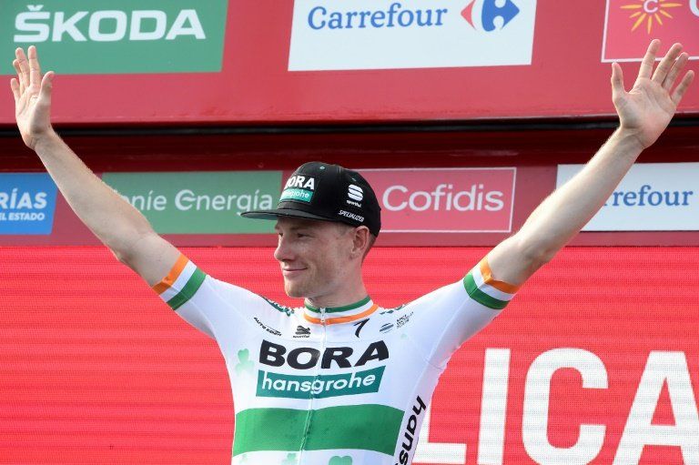 Sam Bennett y Nicolas Roche tiñen de verde irlandés la Vuelta a España