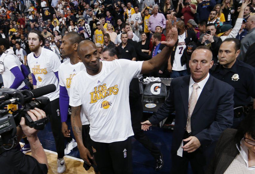 Augustin guía a Nuggets a victoria sobre Lakers