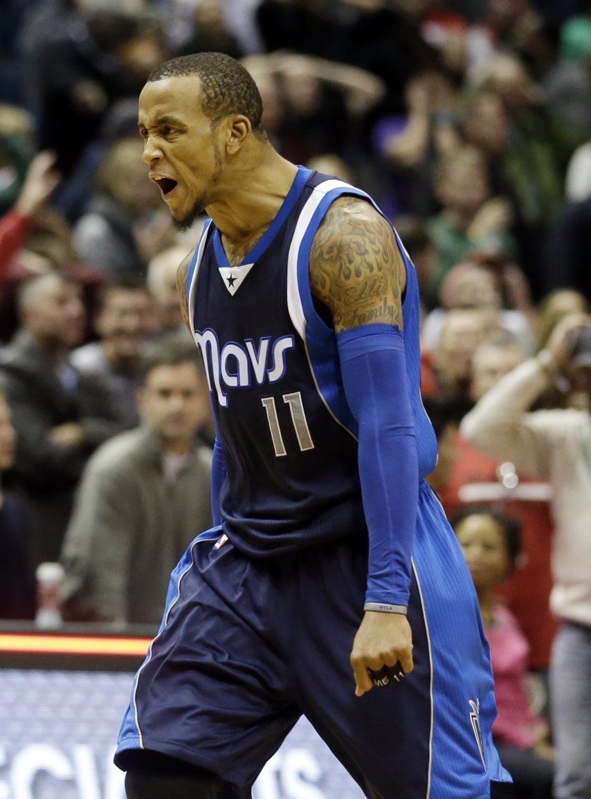 Tiro de Ellis al final da victoria a los Mavericks