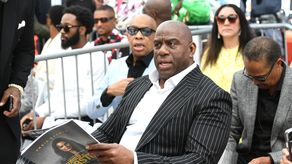 La NBA rinde homenaje a Magic Johnson y Larry Bird