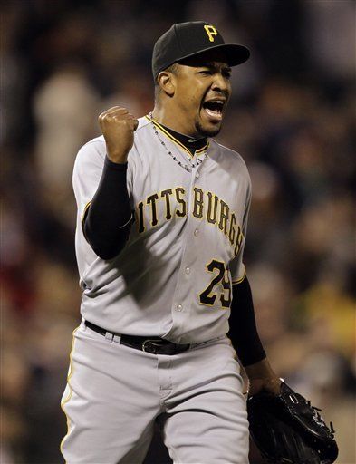 MLB: Piratas 6, Gigantes 5; Vélez suena de jonrón en derrota