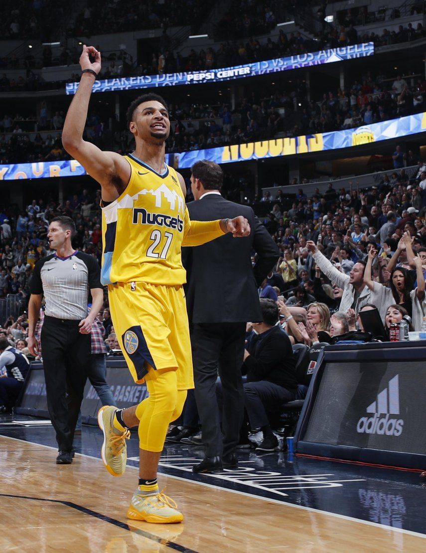Murray y Barton guían a Nuggets a triunfo sobre Lakers