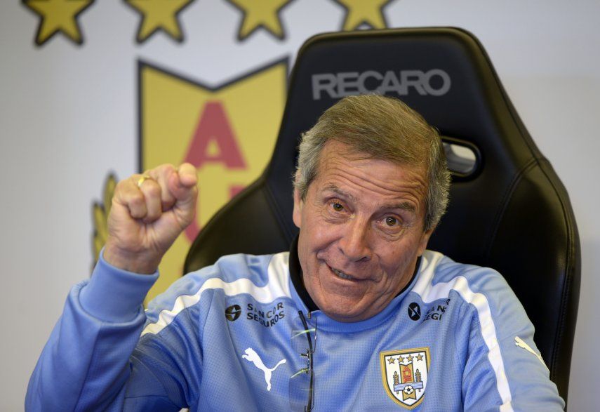 Tabárez en Selección de Uruguay: el histórico entrenador renovó