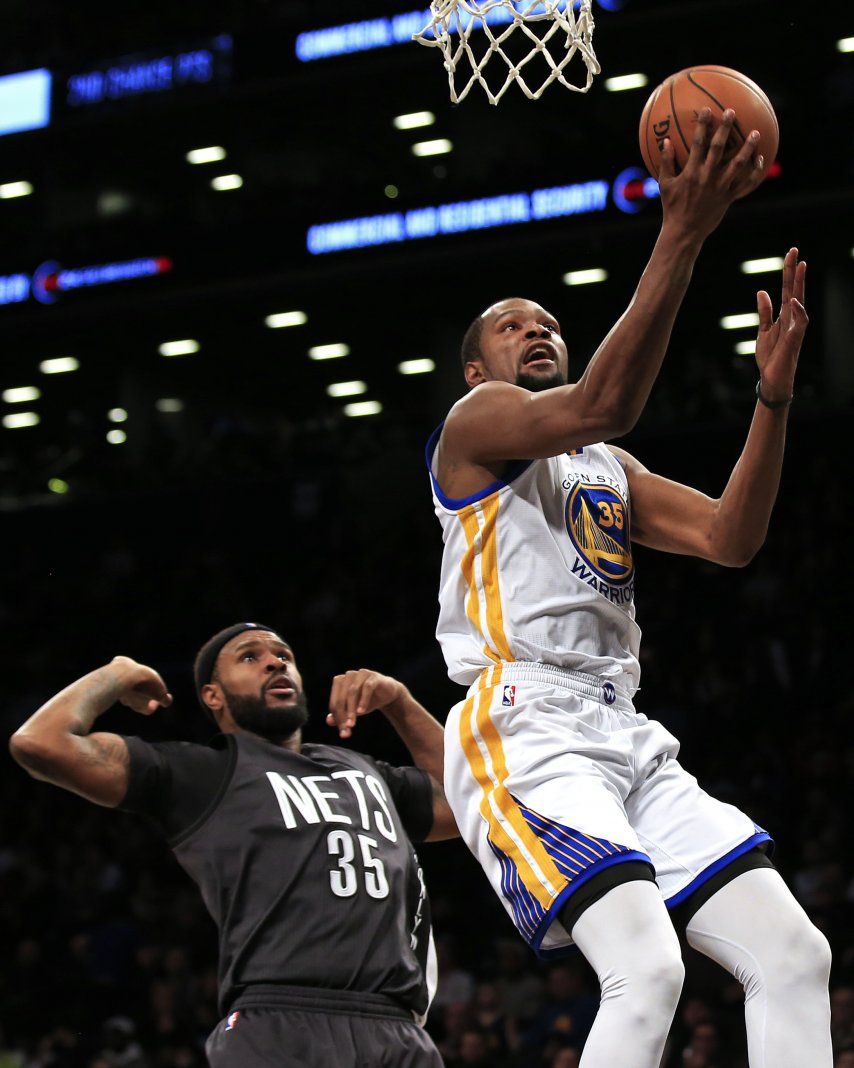 Durant y los Warriors vencen a los Nets por 117-101