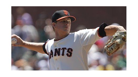 MLB: Gigantes 6, Atléticos 2; Huff batea dos cuadrangulares