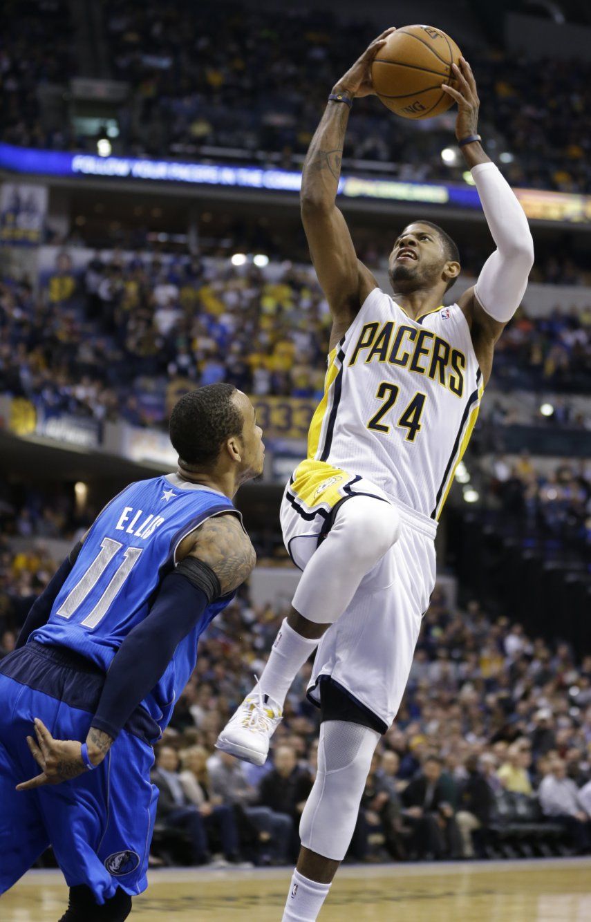 Ellis y Nowitzki impulsan a Dallas contra Indiana