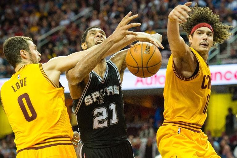 Los Spurs derrotan a los Cavaliers, de LeBron James