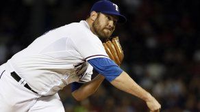 Lewis estuvo perfecto hasta el 8vo