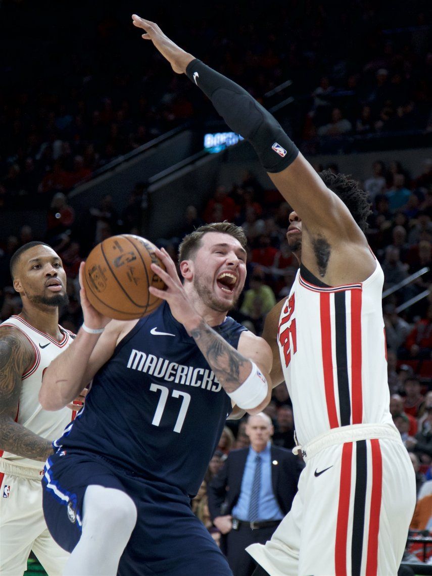 Mavericks anotan 22 triples y vencen a Trail Blazers 133-125