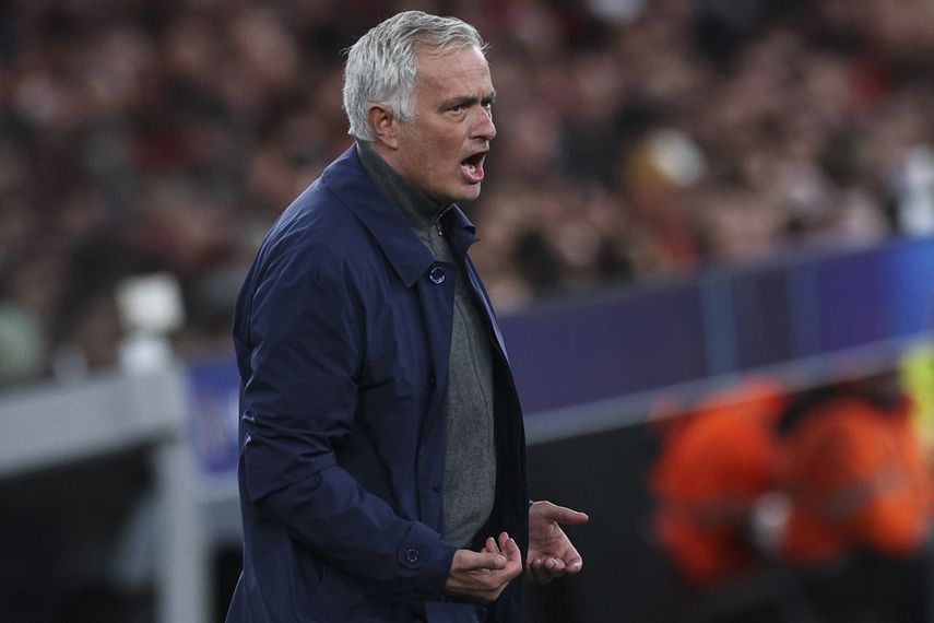 José Mourinho se despide del Benfica y apunta al Real Madrid