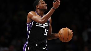 NBA: DeAaron Fox y Zach LaVine se suman a intercambio entre tres equipos