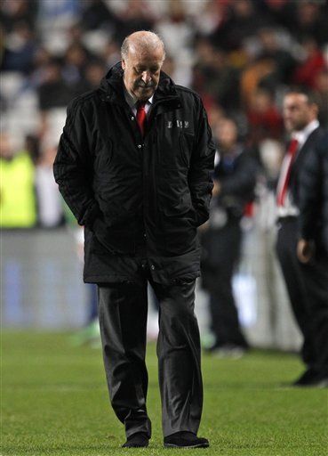 España convulsionada por su peor derrota desde 1963