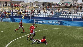 Fútbol lleva esperanza a Sudáfrica