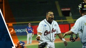 Martínez y Flores se ensañan contra Caribes